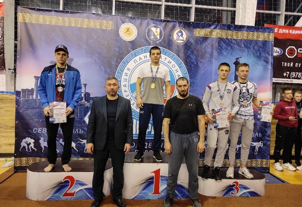 Вячеслав Коробов завоевал серебро первенства России по панкратиону